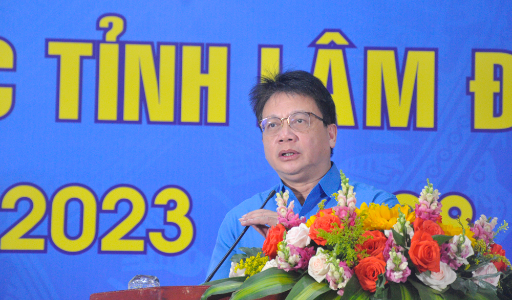 TS. Nguyễn Ngọc Ân - Chủ tịch Công đoàn ngành Giáo dục Việt Nam phát biểu chúc mừng Đai hội