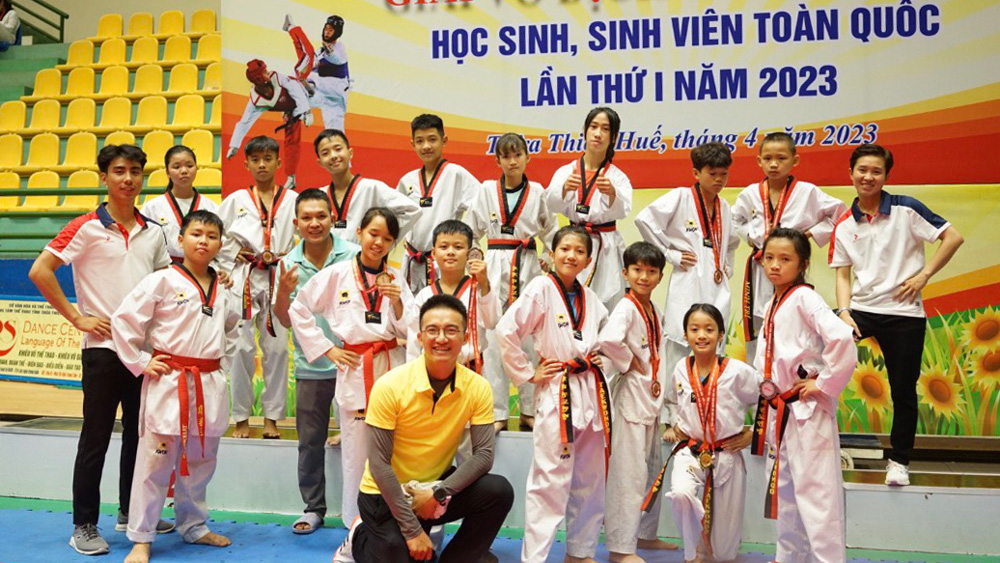 Các thành viên đoàn Lâm Đồng tham gia giải đấu
