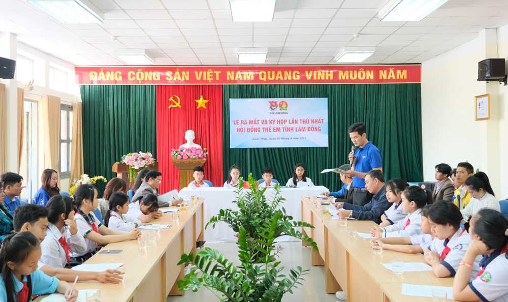 Ra mắt Hội đồng trẻ em tỉnh Lâm Đồng