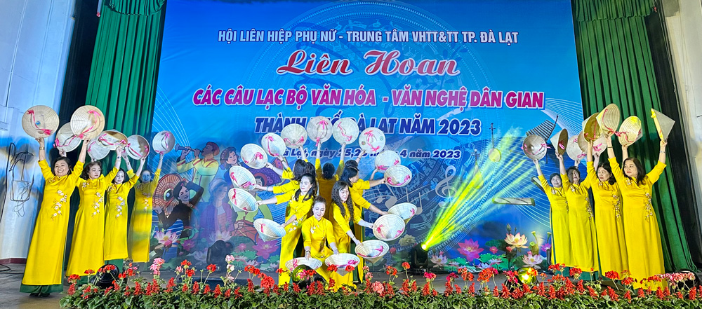 Tiết mục biểu diễn tại liên hoan