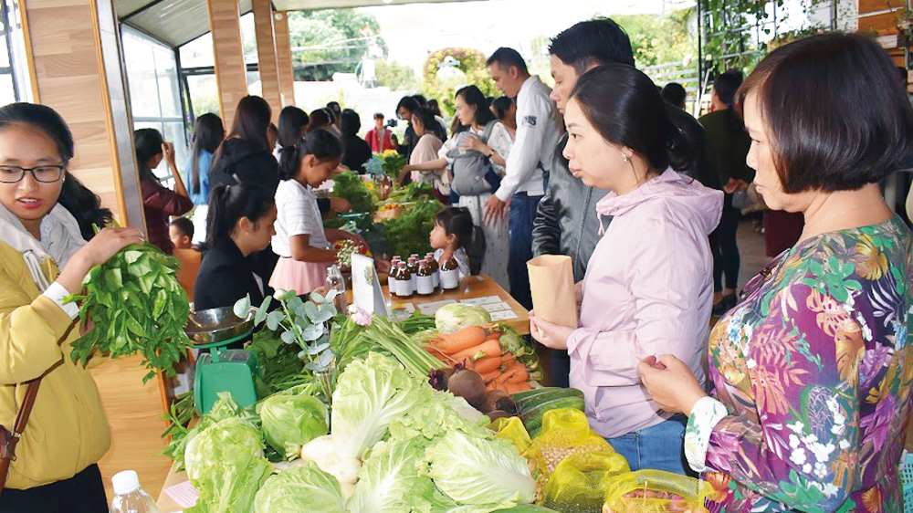 Góc phiên chợ hữu cơ tại Trang trại Langbiang Farm