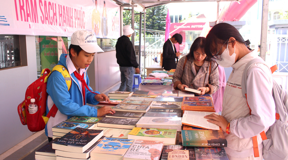 Khai mạc Ngày sách và Văn hóa đọc Việt Nam lần thứ 3 - “Sách hay cần bạn đọc”