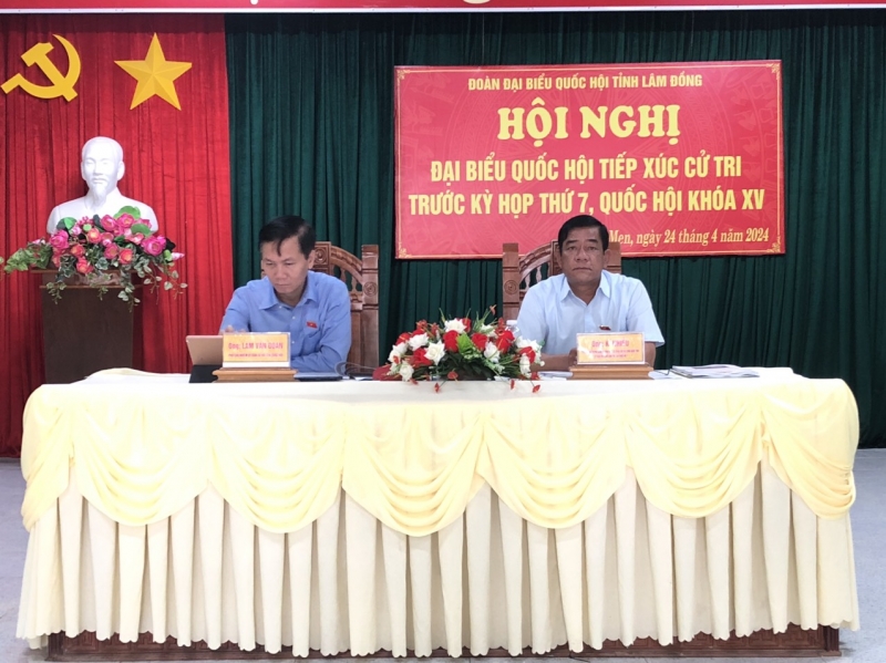Đoàn Đại biểu Quốc hội tiếp xúc cử tri huyện Đam Rông trước kỳ họp thứ 7