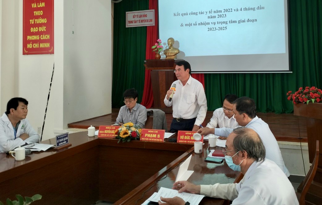 Lãnh đạo UBND tỉnh làm việc tại Trung tâm Y tế huyện Di Linh
