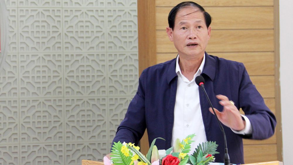 Đồng chí Nguyễn Trọng Ánh Đồng - Ủy viên Ban Thường vụ, Trưởng Ban Tổ chức Tỉnh ủy thay mặt Ban Thường vụ Tỉnh ủy phát biểu chỉ đạo tại Hội nghị