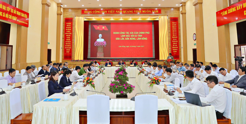 Quang cảnh hội nghị Đoàn công tác Chính phủ làm việc với 3 tỉnh Lâm Đồng, Đắk Lắk và Đắk Nông 
