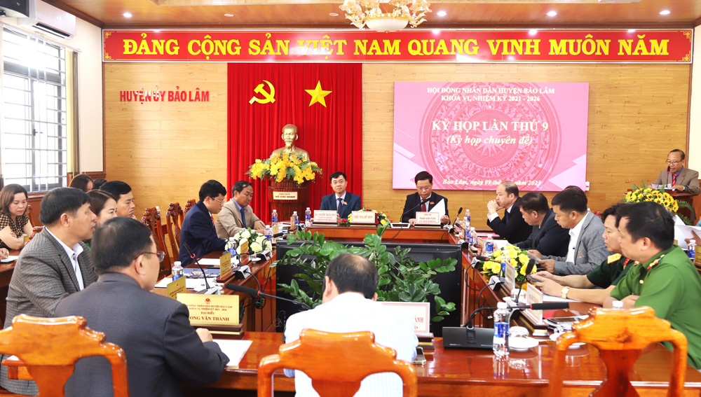 Quang cảnh kỳ họp thứ 9 HĐND huyện Bảo Lâm khóa VI
