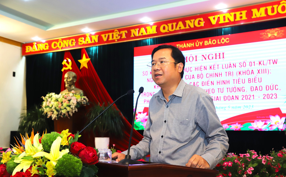 Bí thư Thành ủy Bảo Lộc Tôn Thiện Đồng phát biểu chỉ đạo tại Hội nghị