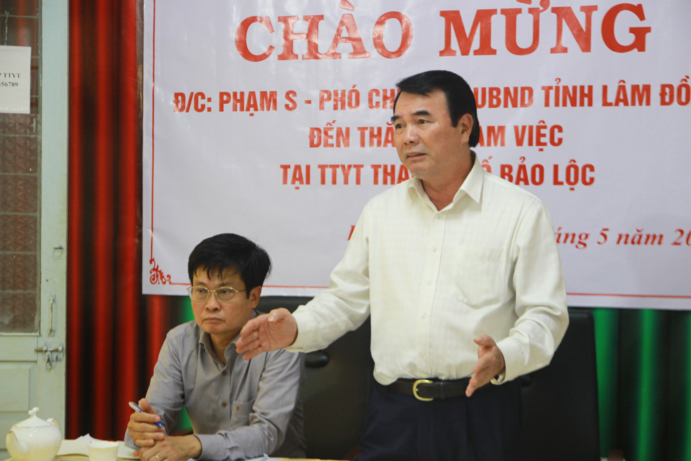 Phó Chủ tịch UBND tỉnh Lâm Đồng Phạm S phát biểu chỉ đạo tại buổi làm việc
