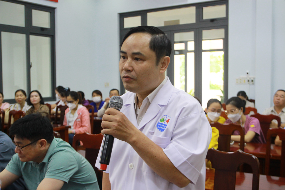 Bác sĩ của Trung tâm Y tế huyện Đạ Huoai kiến nghị ý kiến