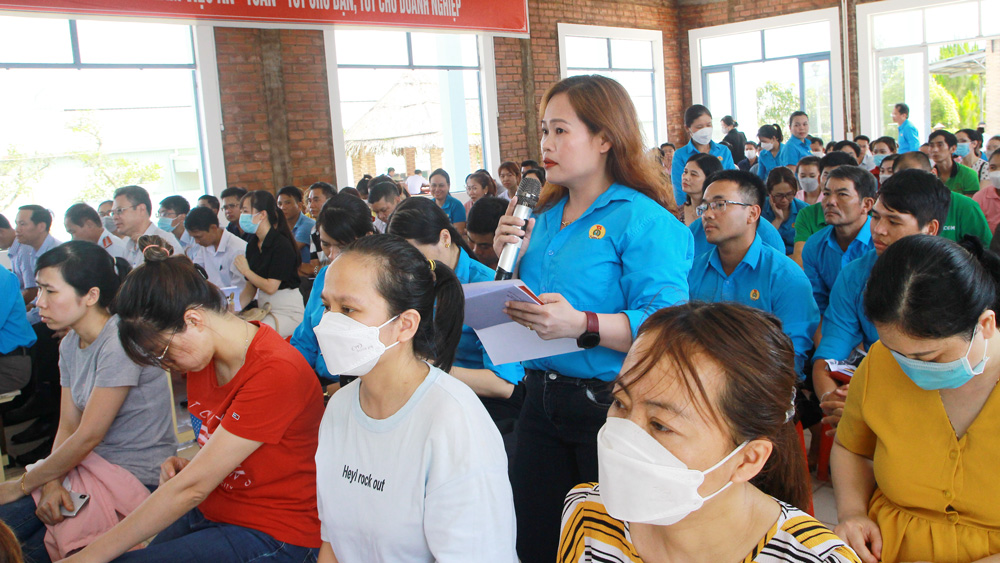 Đoàn ĐBQH đơn vị tỉnh Lâm Đồng tiếp xúc cử tri tại TP Bảo Lộc