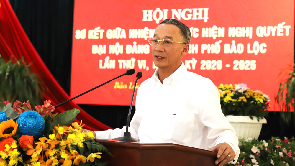 Đồng chí Trần Văn Hiệp – Phó Bí thư Tỉnh ủy, Chủ tịch UBND tỉnh Lâm Đồng phát biểu chỉ đạo tại Hội nghị