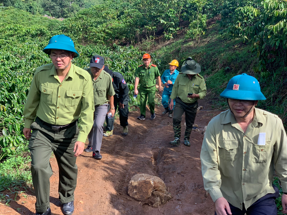  Lãnh đạo huyện Đam Rông thường xuyên bám sát cơ sở và tập trung giải quyết các vấn đề liên quan đến quản lý, bảo vệ rừng đã góp phần thay đổi ý thức làm việc của đội ngũ cán bộ và nhận được sự tin tưởng của người dân