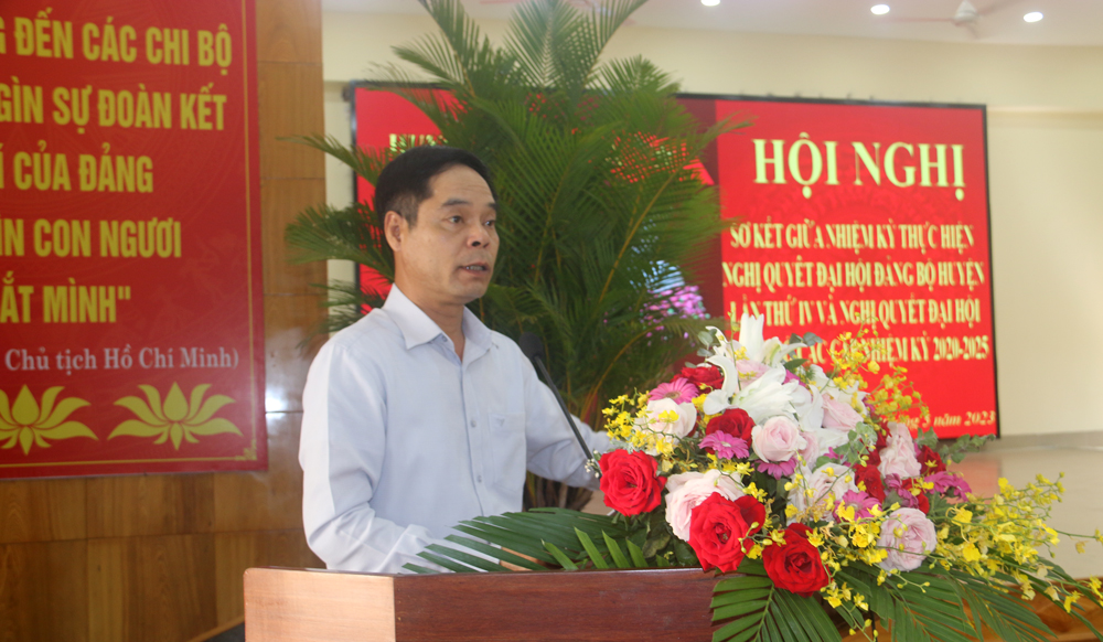 Đại tá Nguyễn Bình Sơn – Ủy viên Ban Thường vụ Tỉnh ủy, Chỉ huy trưởng Bộ Chỉ huy Quân sự tỉnh phát biểu chỉ đạo tại Hội nghị
