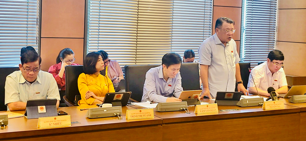 Đoàn Đại biểu Quốc hội Lâm Đồng tích cực tham gia góp ý tại kỳ họp thứ 5, Quốc hội khóa XV