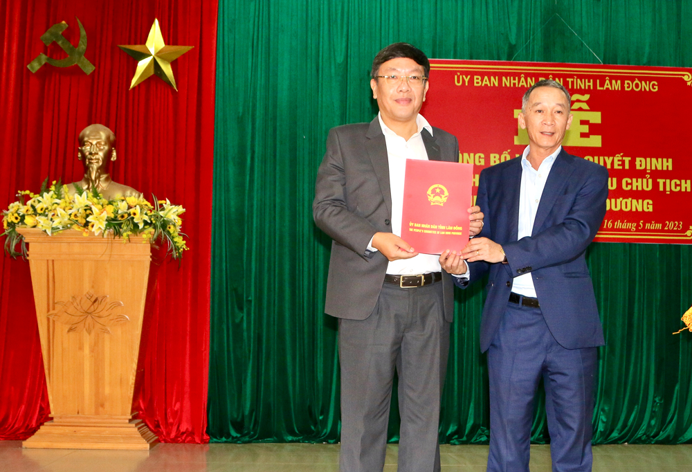 Phê chuẩn kết quả bầu chức vụ Chủ tịch UBND huyện Lạc Dương