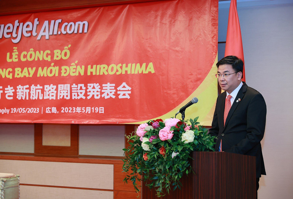 Đại sứ Việt Nam tại Nhật Bản, ông Phạm Quang Hiệu phát biểu tại lễ công bố đường bay