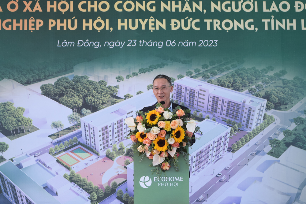 Đồng chí Trần Văn Hiệp – Phó Bí thư Tỉnh ủy, Chủ tịch UBND tỉnh, phát biểu tại buổi lễ khởi công