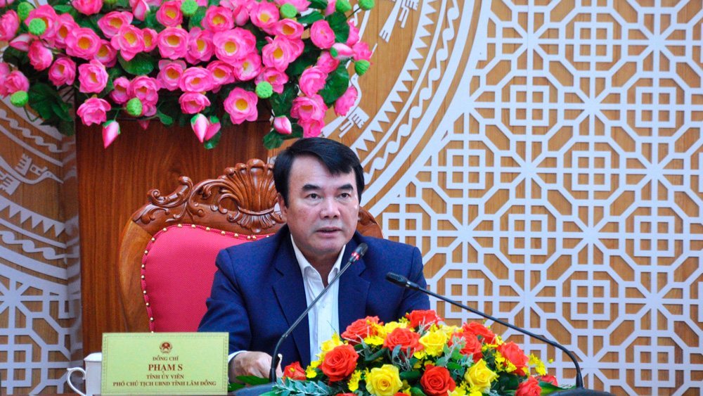 Phó Chủ tịch UBND tỉnh Phạm S chủ trì cuộc họp