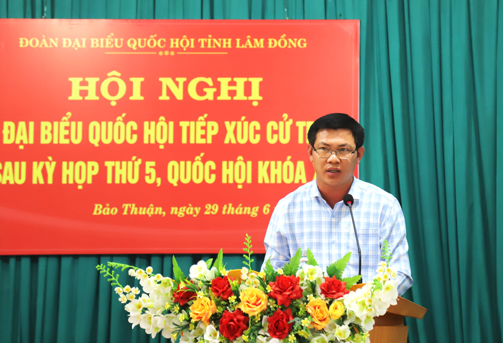 Phó Chủ tịch UBND huyện Di Linh Nguyễn Thái Học tiếp thu, giải trình ý kiến của cử tri