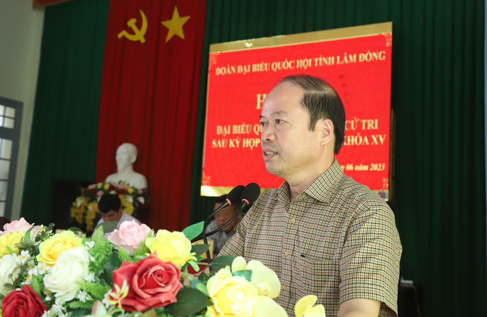 Bí thư Huyện ủy Bảo Lâm Nguyễn Viết Vân tiếp thu, giải trình ý kiến của cử tri