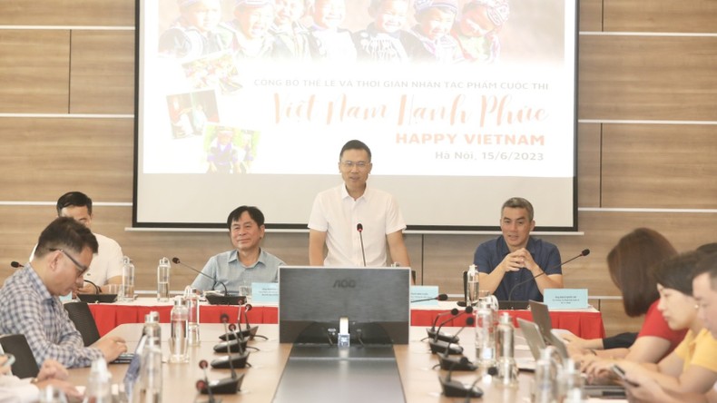 Ông Phạm Anh Tuấn, Cục trưởng Thông tin đối ngoại công bố thể lệ cuộc thi ảnh, video Việt Nam hạnh phúc 