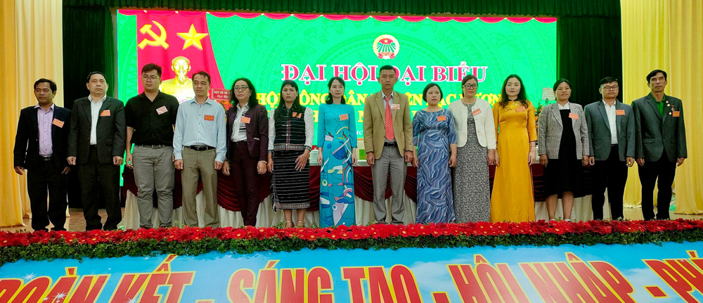Ban Chấp hành Hội Nông dân huyện Lạc Dương khóa IX ra mắt đại hội