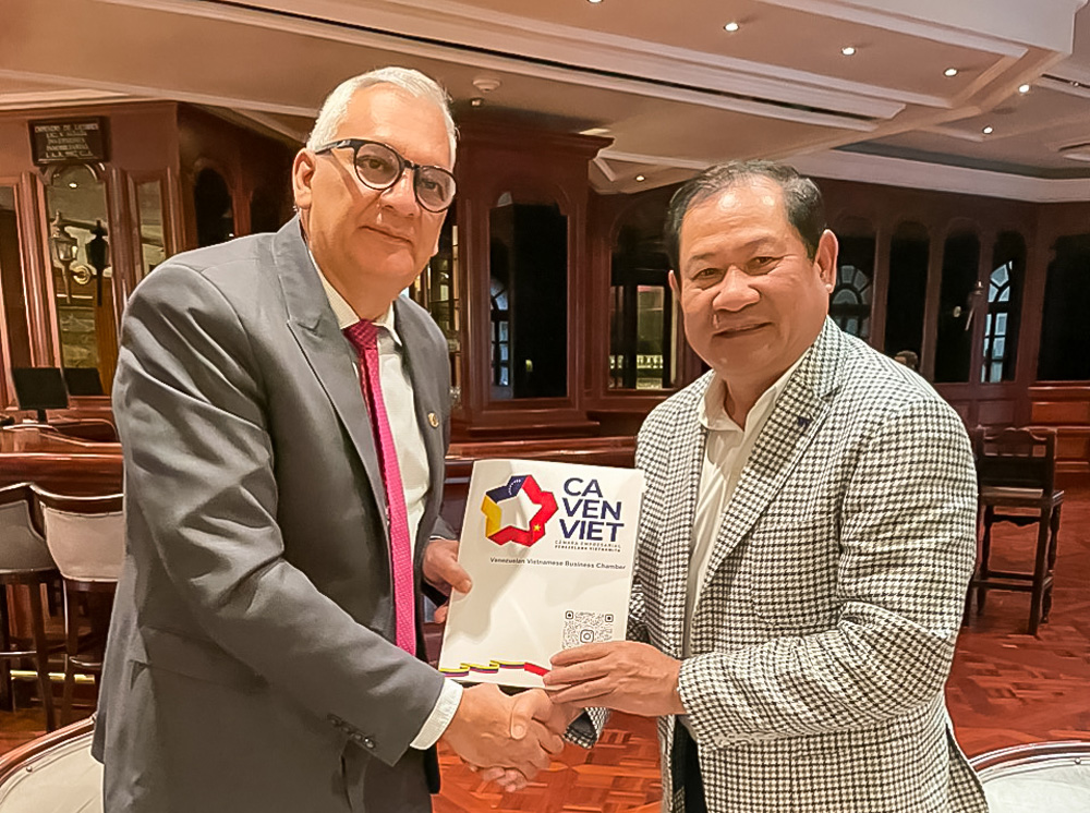 Công ty cổ phần du lịch Thành Thành Công Lâm Đồng và Chủ tịch Phòng Thương mại Venezuela Việt Nam ký kết biên bản ghi nhớ hợp tác trong một số lĩnh vực