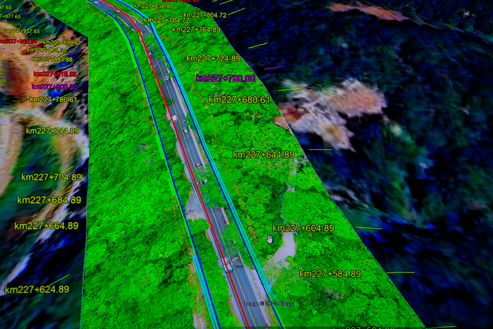 Bảng vẽ bằng công nghệ mới để phân tích địa hình trong quá trình thi công nâng cấp mở rộng đèo Prenn