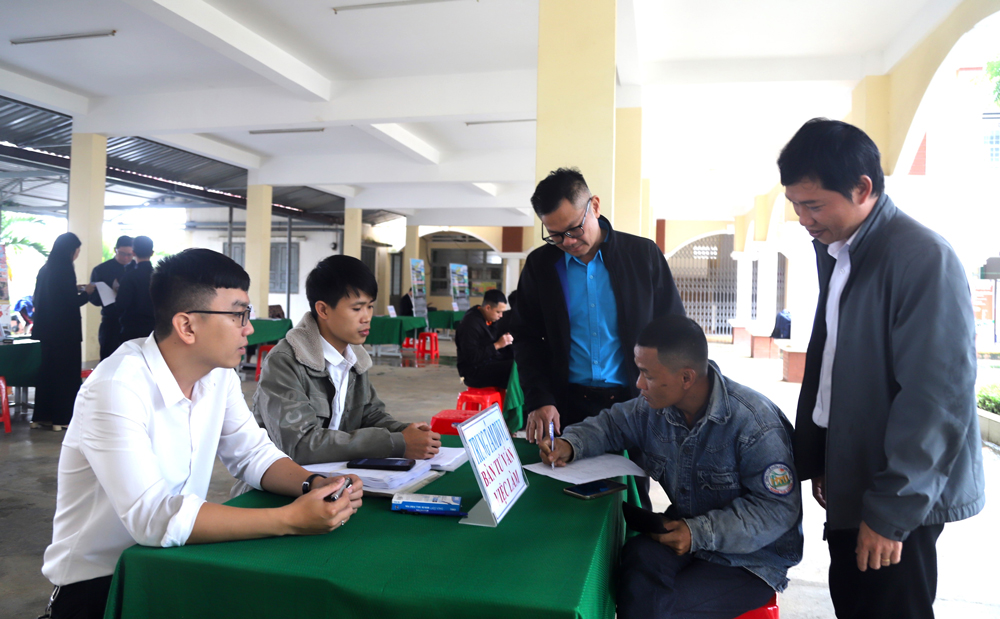 Bảo Lộc: Tổ chức ngày hội giới thiệu việc làm, tư vấn nghề nghiệp