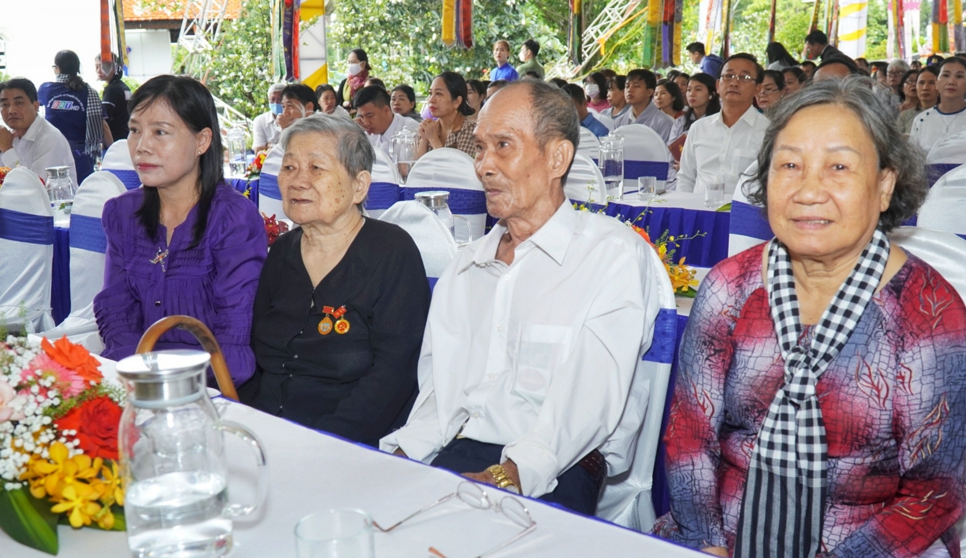 Các cựu tù chính trị Côn Đảo và các đại biểu tham dự Lễ truy niệm