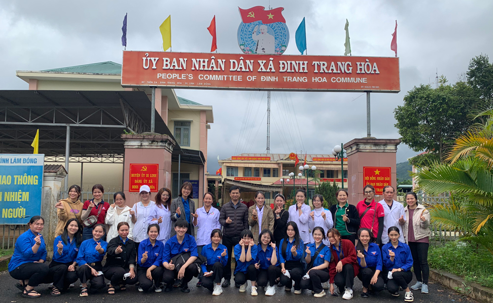 Á hậu Doanh nhân Trần Thị Thái Hoà tham gia hoạt động thiện nguyện tại Di Linh