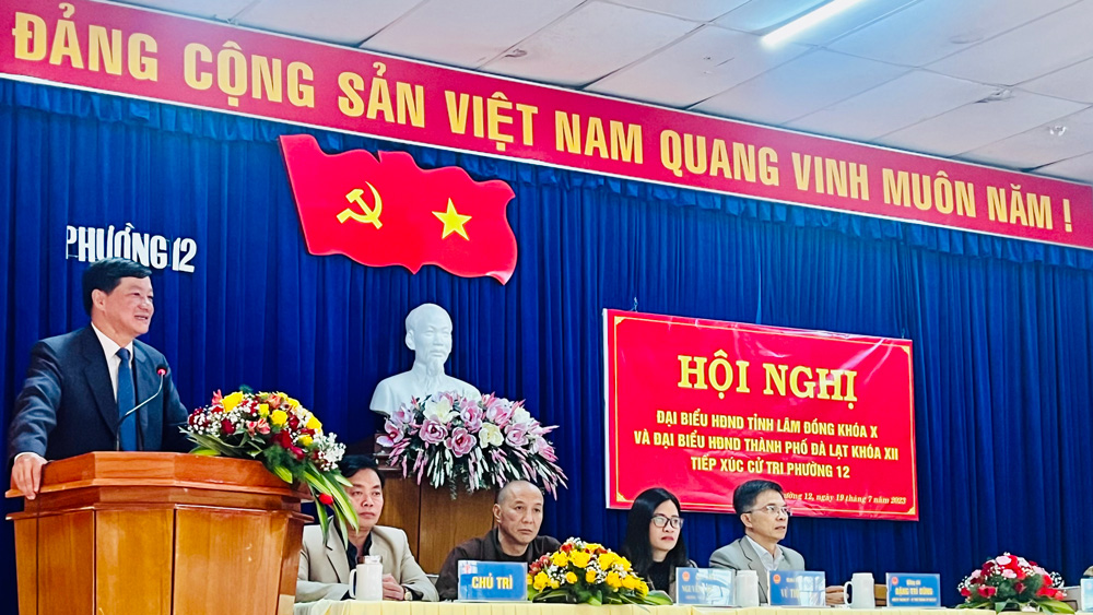 Đại biểu HĐND tỉnh và TP Đà Lạt tham dự tiếp xúc cử tri 