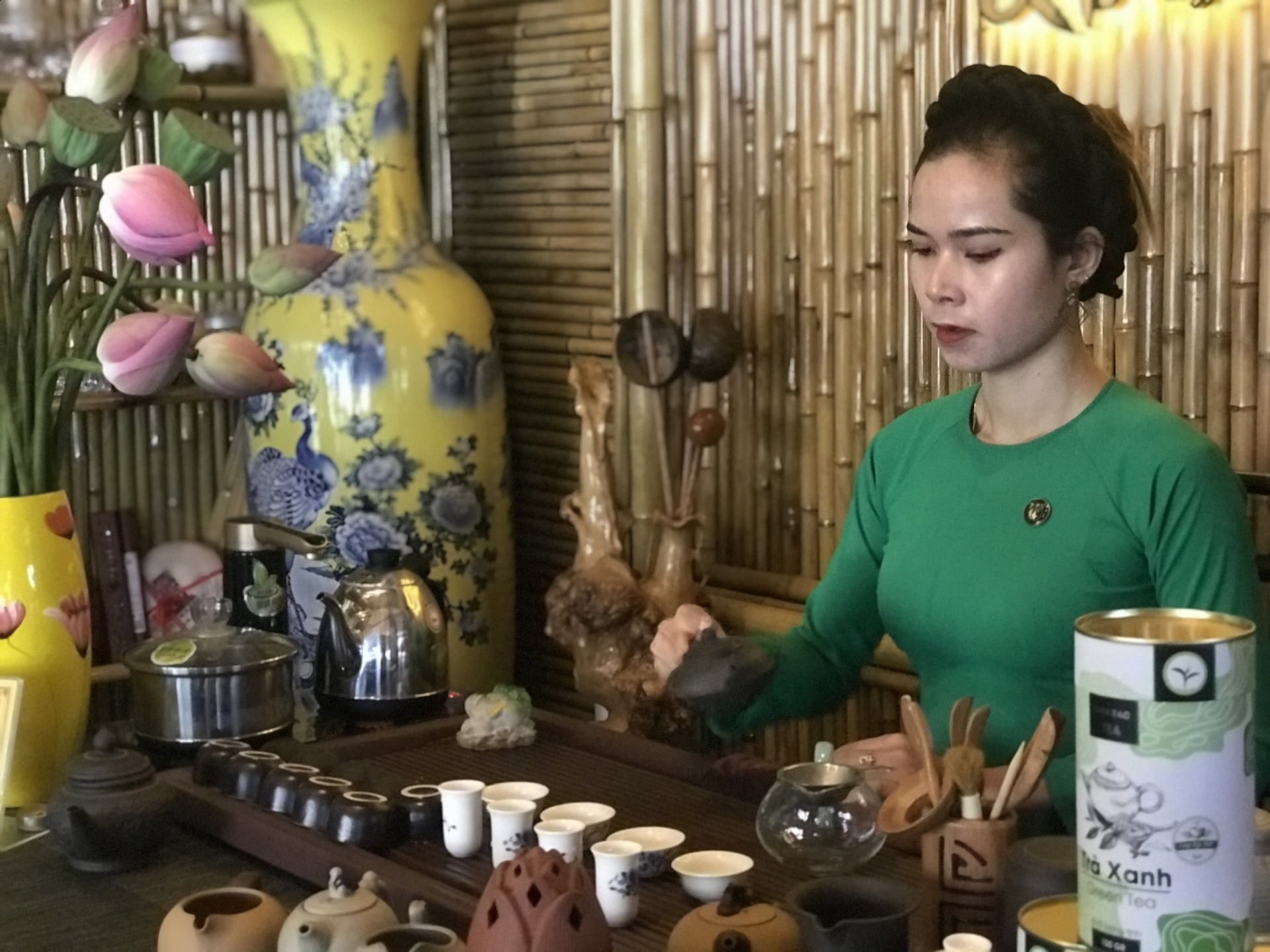 Cô gái Bảo Lâm tham gia ngành du lịch dịch vụ