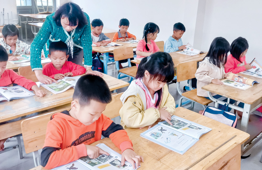 Lớp tăng cường tiếng Việt cho học sinh DTTS tại điểm trường chính
Trường Tiểu học Kim Đồng