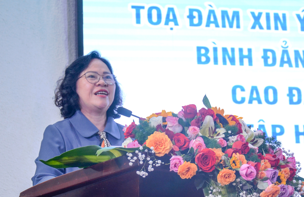 Thứ trưởng Bộ GD&ĐT Ngô Thị Minh phát biểu tại buổi tọa đàm