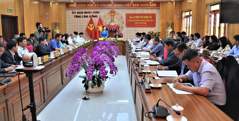 Bộ trưởng Bộ Nội vụ Phạm Thị Thanh Trà làm việc tại Lâm Đồng