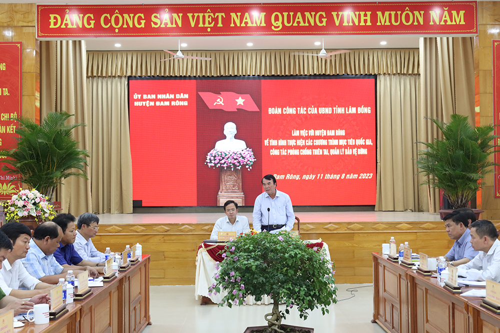 Phó Chủ tịch UBND tỉnh Lâm Đồng Phạm S  kết luận buổi làm việc