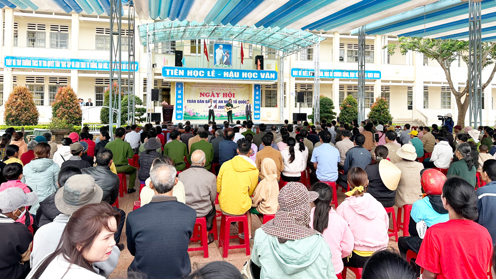 Ngày hội Toàn dân bảo vệ ANTQ tại xã Tu Tra thu hút đông đảo Nhân dân tham gia