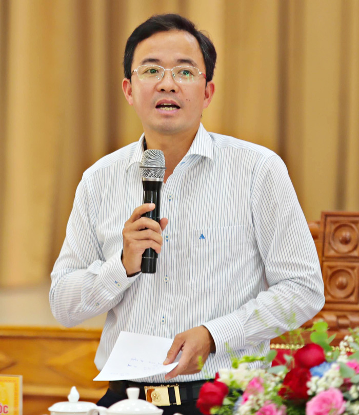 Bí thư Huyện ủy Đam Rông Nguyễn Văn Lộc tiếp thu nội dung kết luận của Chủ tịch UBND tỉnh và đóng góp từ lãnh đạo các sở, ngành cho địa phương