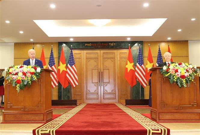Tổng Bí thư Nguyễn Phú Trọng và Tổng thống Hoa Kỳ Joe Biden tại cuộc họp báo chung