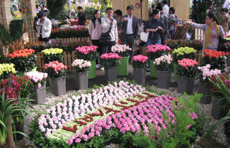 Festival Hoa Đà Lạt 2012 - Sân khấu đêm khai hội sẽ được “trải” những thảm hoa tươi