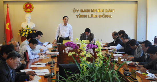 Thứ trưởng Bộ Tài chính Nguyễn Hữu Chí - thành viên Ban chỉ đạo Chương trình xây dựng NTM Trung ương làm việc với UBND tỉnh Lâm Đồng