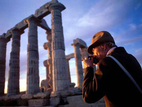 Đền thờ thần biển Poseidon từng được ca ngợi trong sử thi Odyssey của Homer luôn là điểm sáng thu hút khách du lịch của Athens