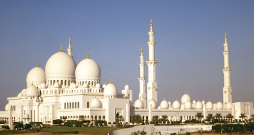 Thánh đường Hồi giáo Sheikh Zayed là một trong mười thánh đường 