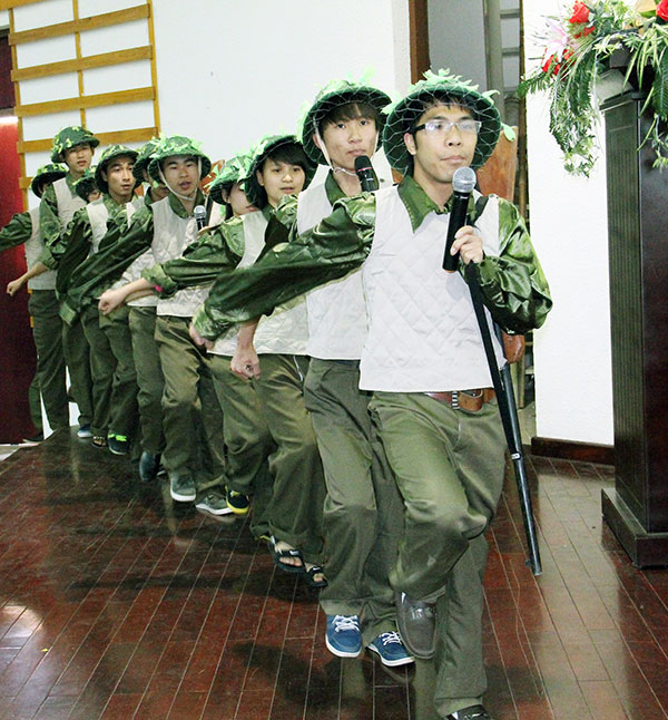 Trường ĐH Đà Lạt mít tinh Kỷ niệm 60 năm chiến thắng Điện Biên Phủ