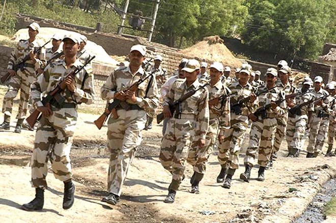 Ấn Độ tăng cường phòng thủ dọc biên giới với Trung Quốc