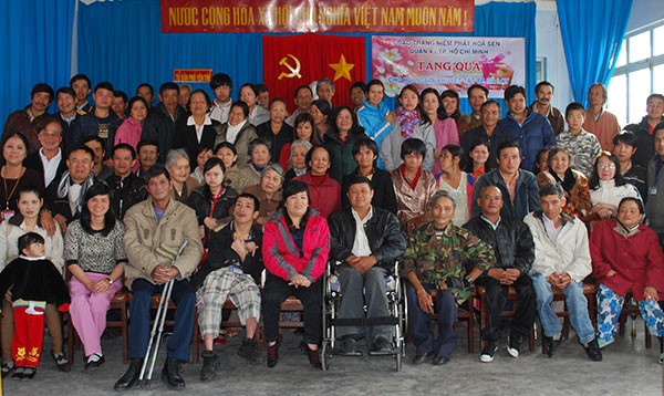  Các đoàn từ thiện thường xuyên đến thăm Hội NKT TP. Đà Lạt