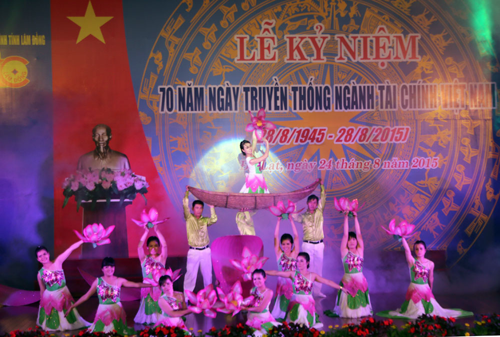 Cục Thuế Lâm Đồng: Xứng đáng với truyền thống vẻ vang của ngành Thuế Việt Nam