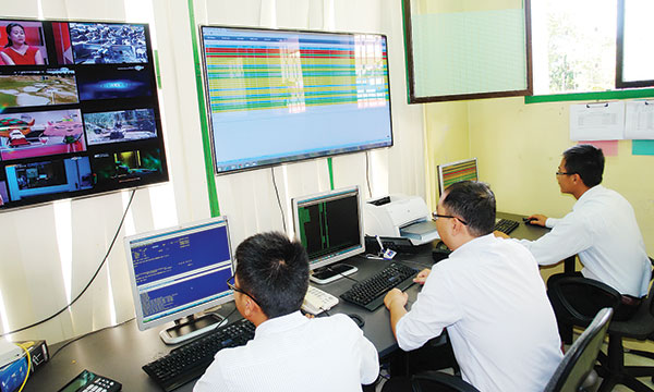 Hoạt động tại Trung tâm điều hành thông tin tự động (sáng kiến của VNPT Lâm Đồng được nhân rộng trong toàn quốc)